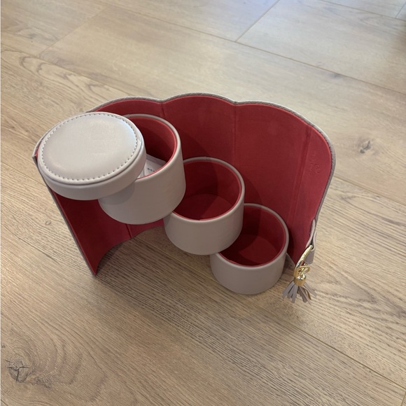 Vlando Viaggio small jewelry case box new - Picture 1 of 4